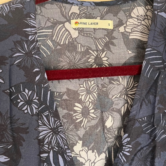 Marine Layer :: Emyln Blue Floral Wrap Midi Dress :: Small - Picture 5 of 14